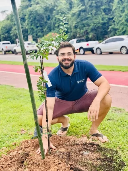 Sinop Energia doa mais de 2.500 mudas e auxilia na arborização de ruas e avenidas