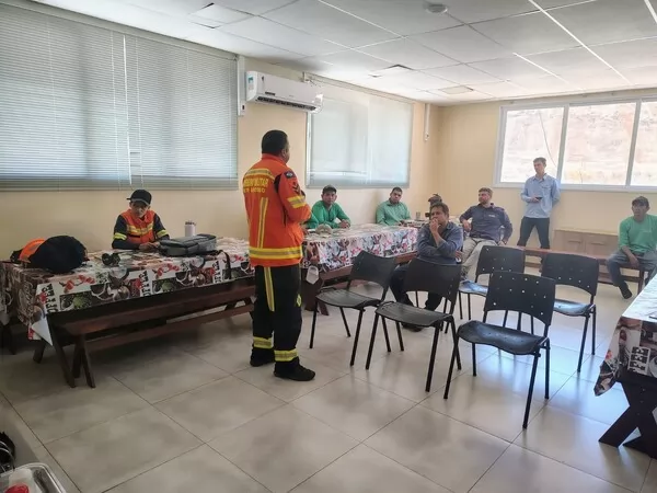 Sinop Energia realiza treinamento prático de brigada de incêndio