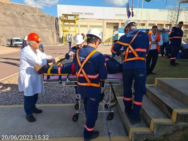 UHE Sinop realiza Simulado de emergência da barragem e orienta colaboradores e população
