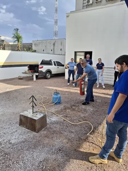 Sinop Energia promove treinamento de reciclagem da brigada de incêndio