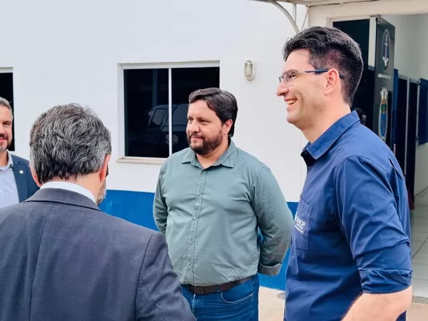 Sinop Energia fortalece operações da Marinha do Brasil com a doação de caminhonete para a Agência Fluvial de Sinop