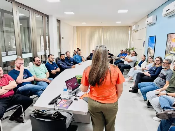 Sinop Energia promove dinâmica interativa sobre finanças pessoais para colaboradores